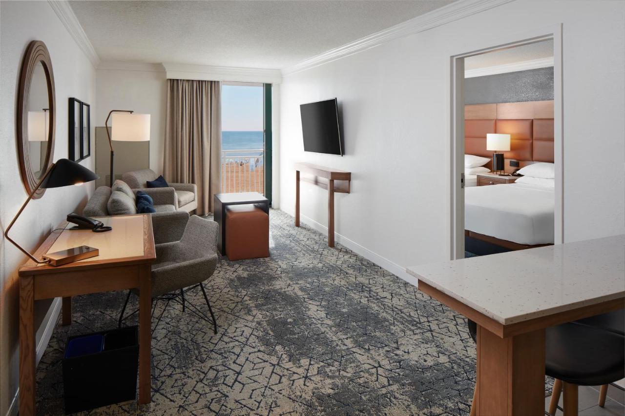 Sheraton Oceanfront Hotel Virginia Beach Exterior foto