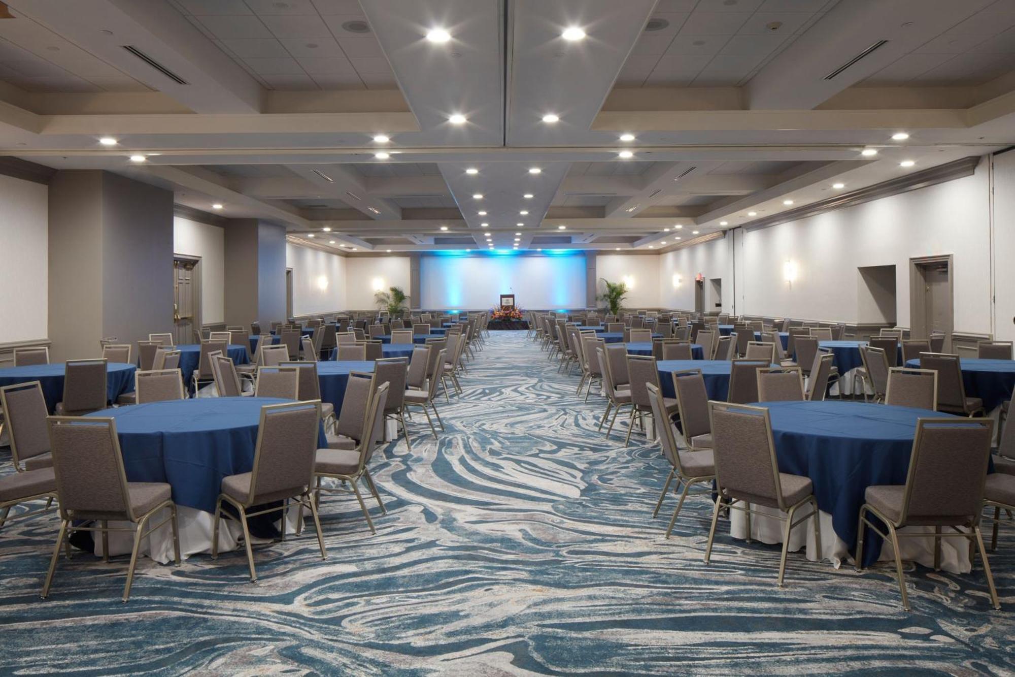 Sheraton Oceanfront Hotel Virginia Beach Exterior foto