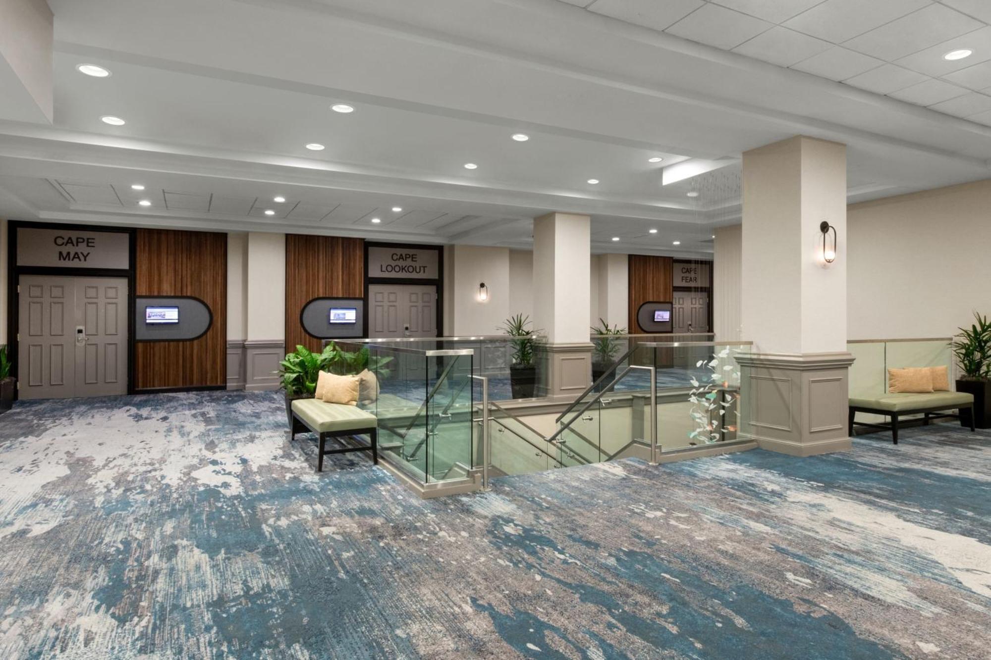 Sheraton Oceanfront Hotel Virginia Beach Exterior foto