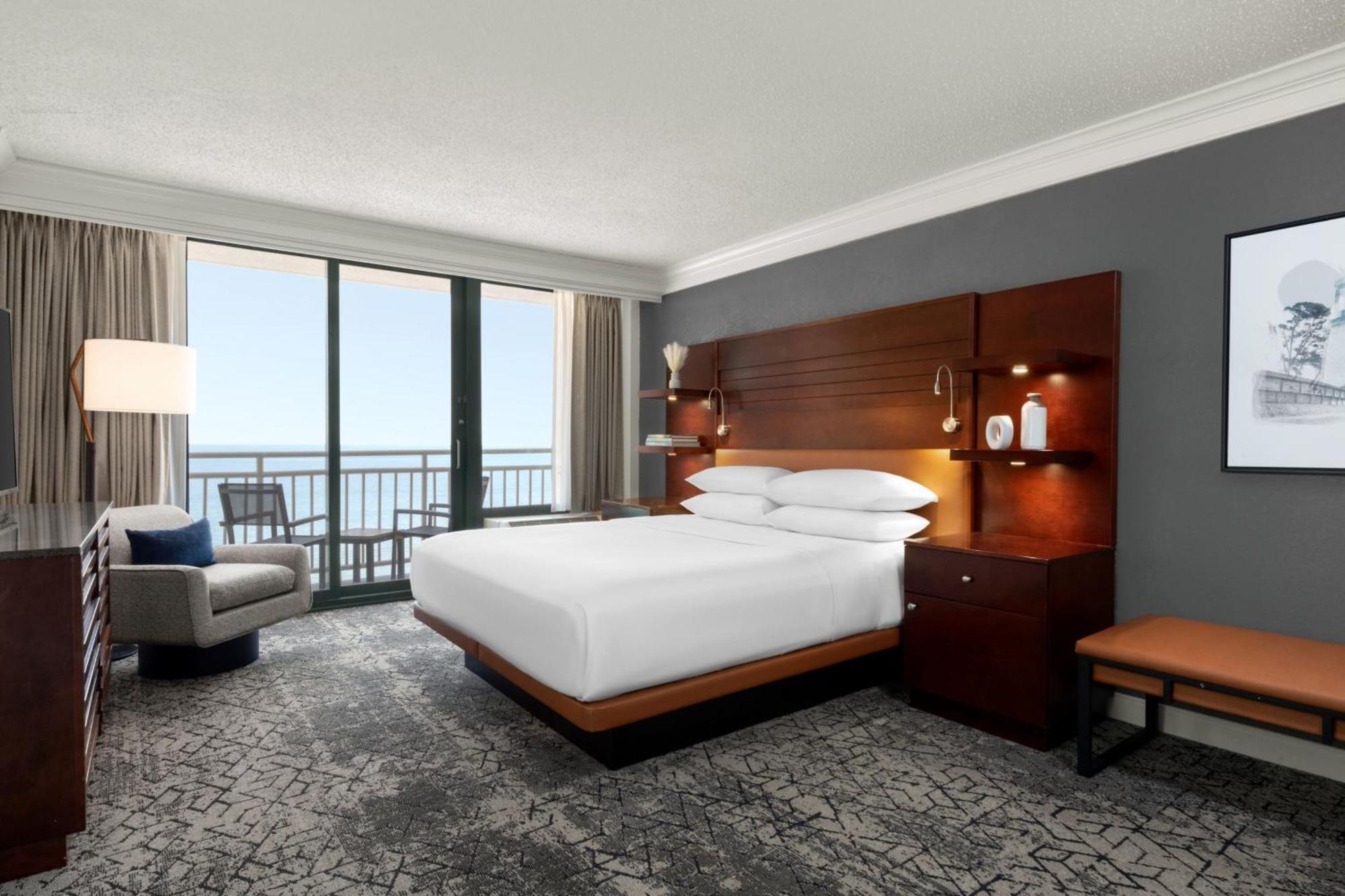 Sheraton Oceanfront Hotel Virginia Beach Exterior foto