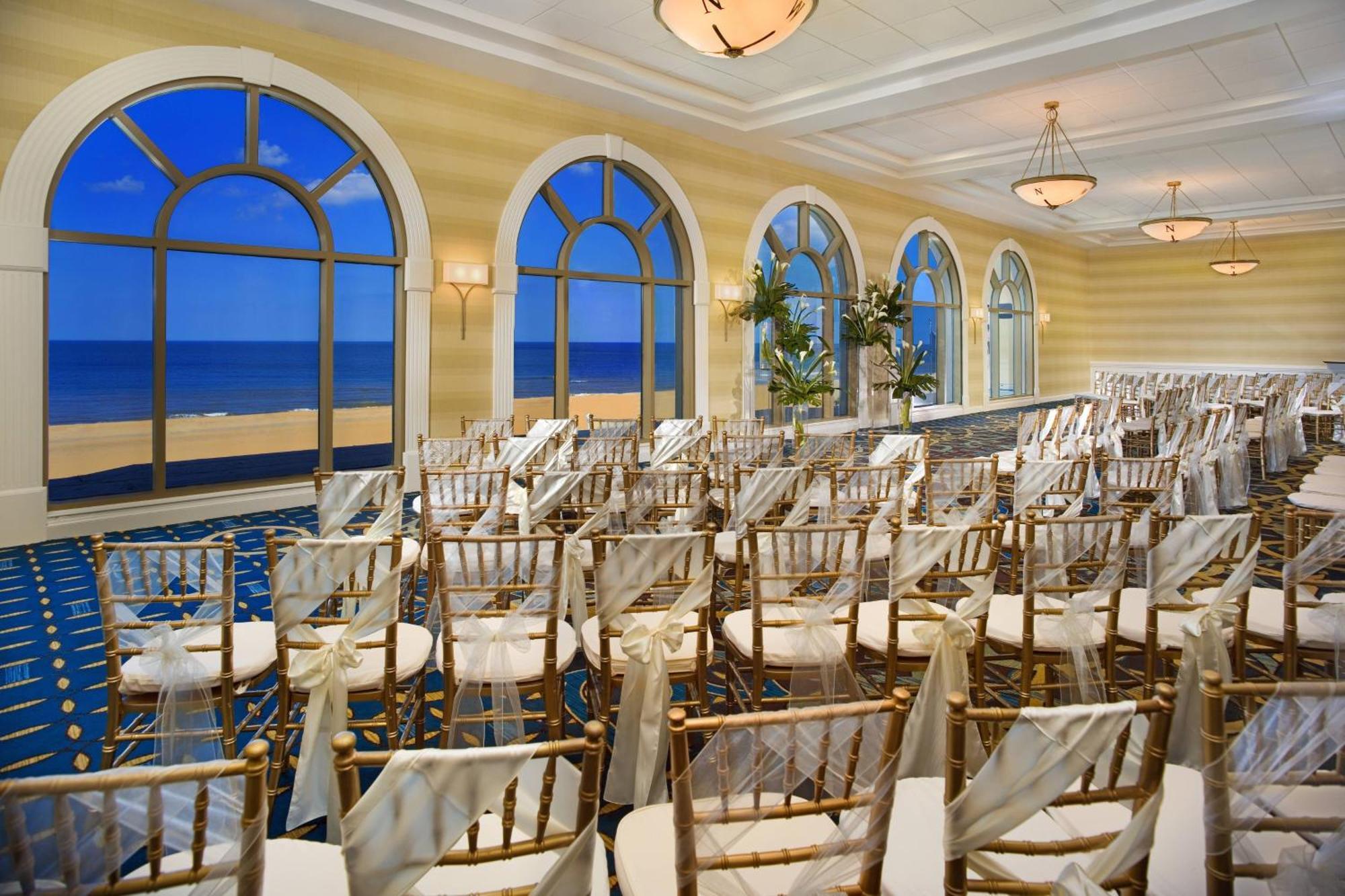 Sheraton Oceanfront Hotel Virginia Beach Exterior foto
