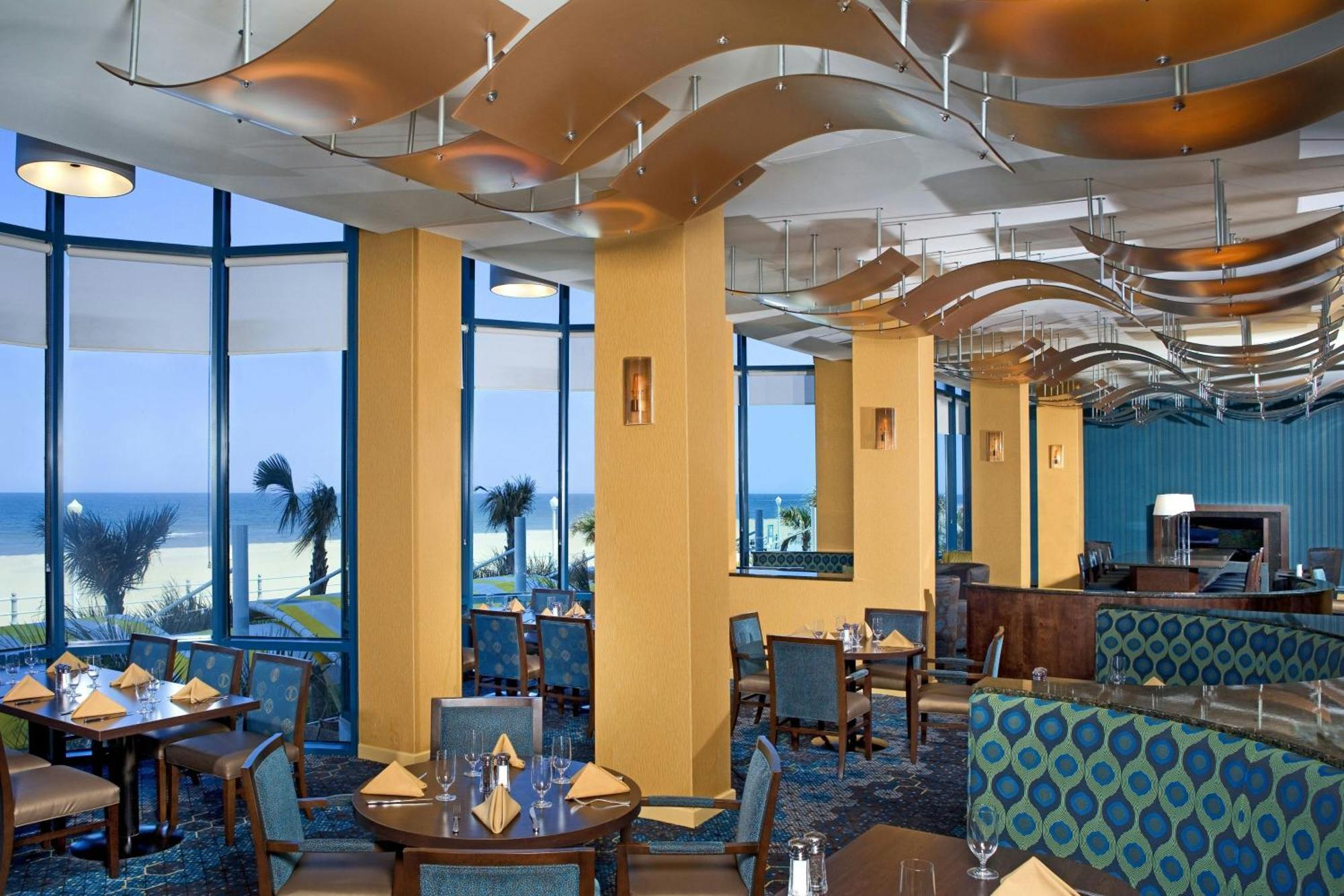 Sheraton Oceanfront Hotel Virginia Beach Exterior foto