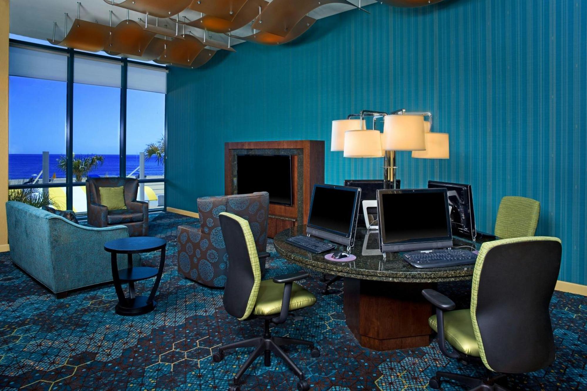 Sheraton Oceanfront Hotel Virginia Beach Exterior foto